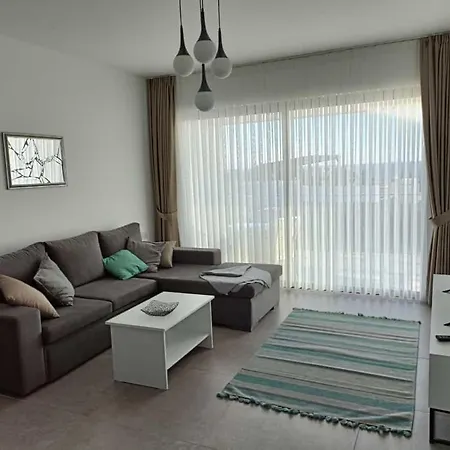 Amazing Penthouseapartment Near Sea And Mountains Apartament