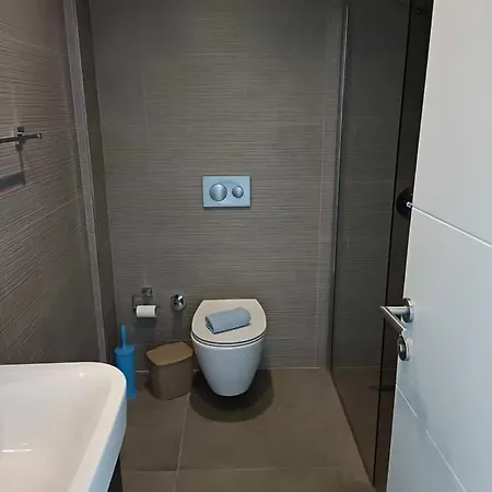 Amazing Penthouseapartment Near Sea And Mountains *