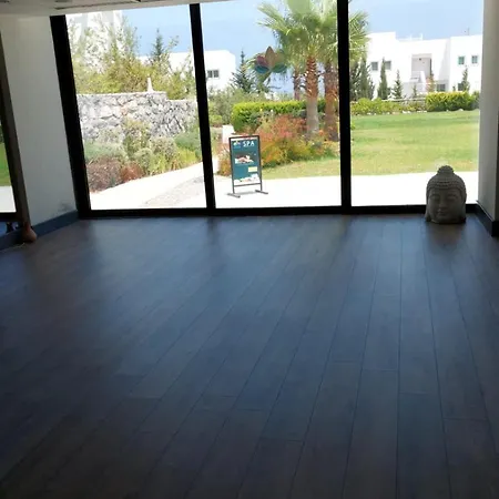 Apartament Amazing Penthouseapartment Near Sea And Mountains