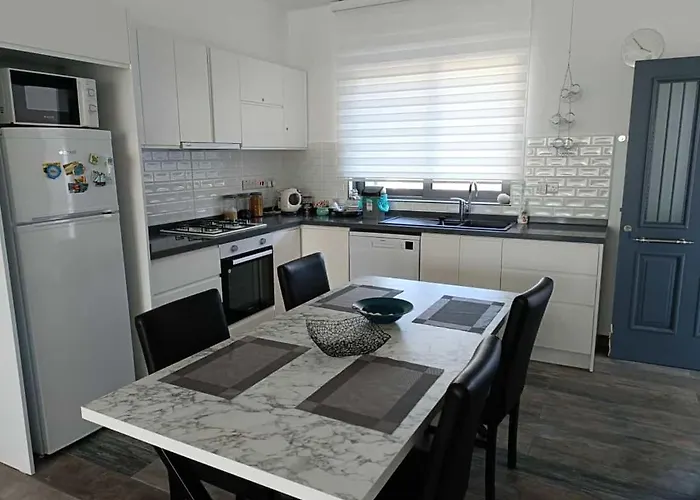 דירה Amazing Penthouseapartment Near Sea And Mountains Akanthou